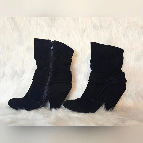 Venus Knotted Bow Slouchy Boots - Picture 4 of 7